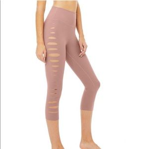 Alo Yoga Slice Capris 💋bundle me💋